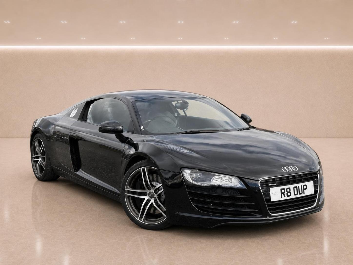 Audi R8 transformed into a consistent premium showroom photo